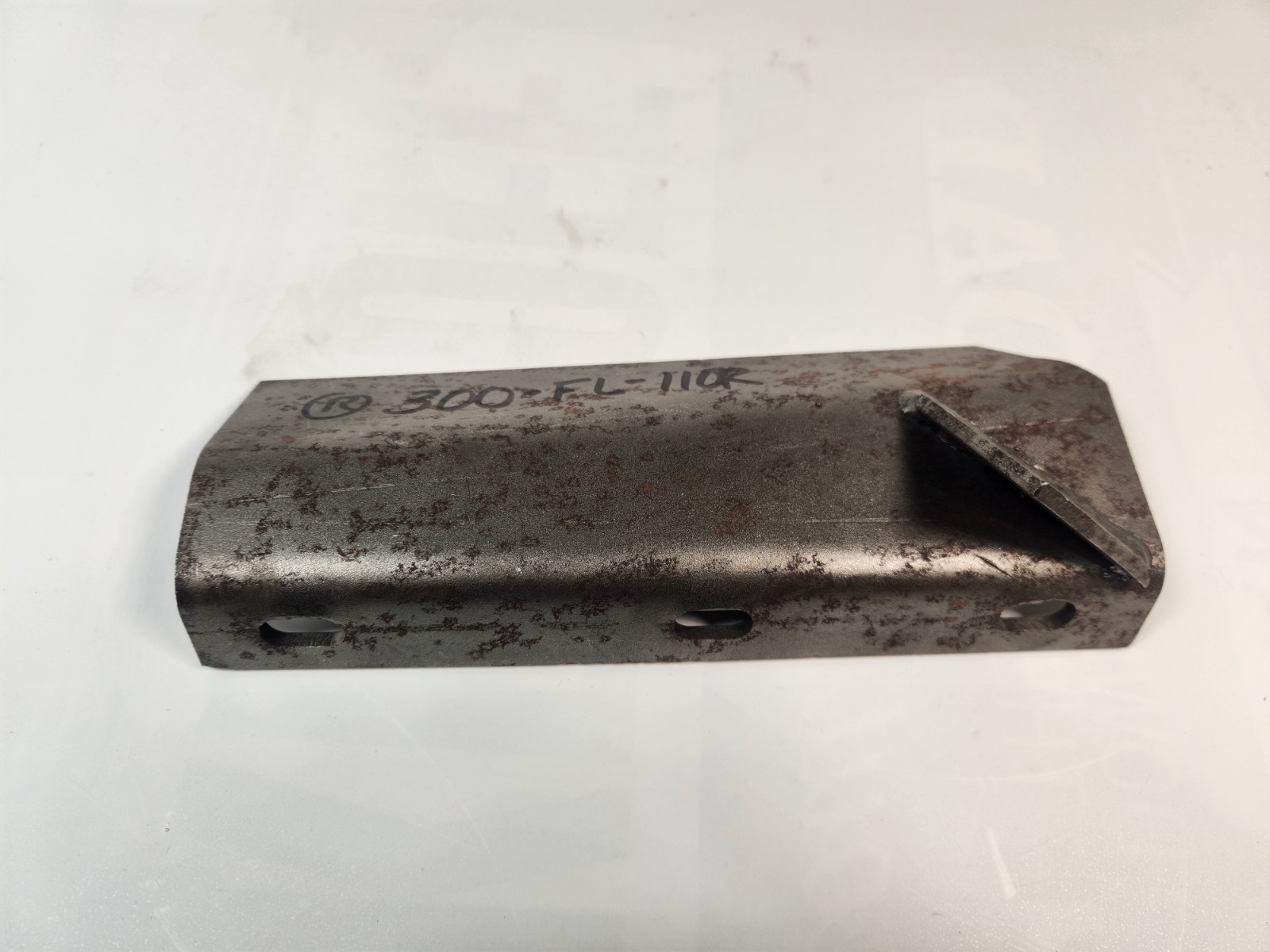 Chandler Spreader blade 9" X 3/16" RH HT LITTER 300-FL-110R. RIGHT