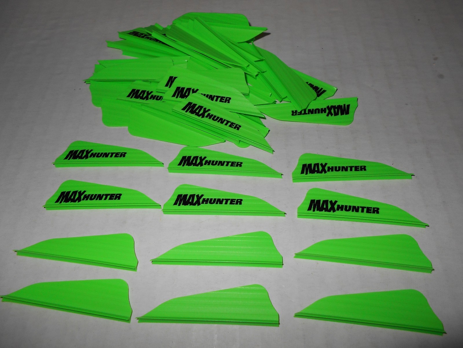 36- AAE Max Hunter 2.1" BRITE GREEN Vanes arizona archery arrow fletching