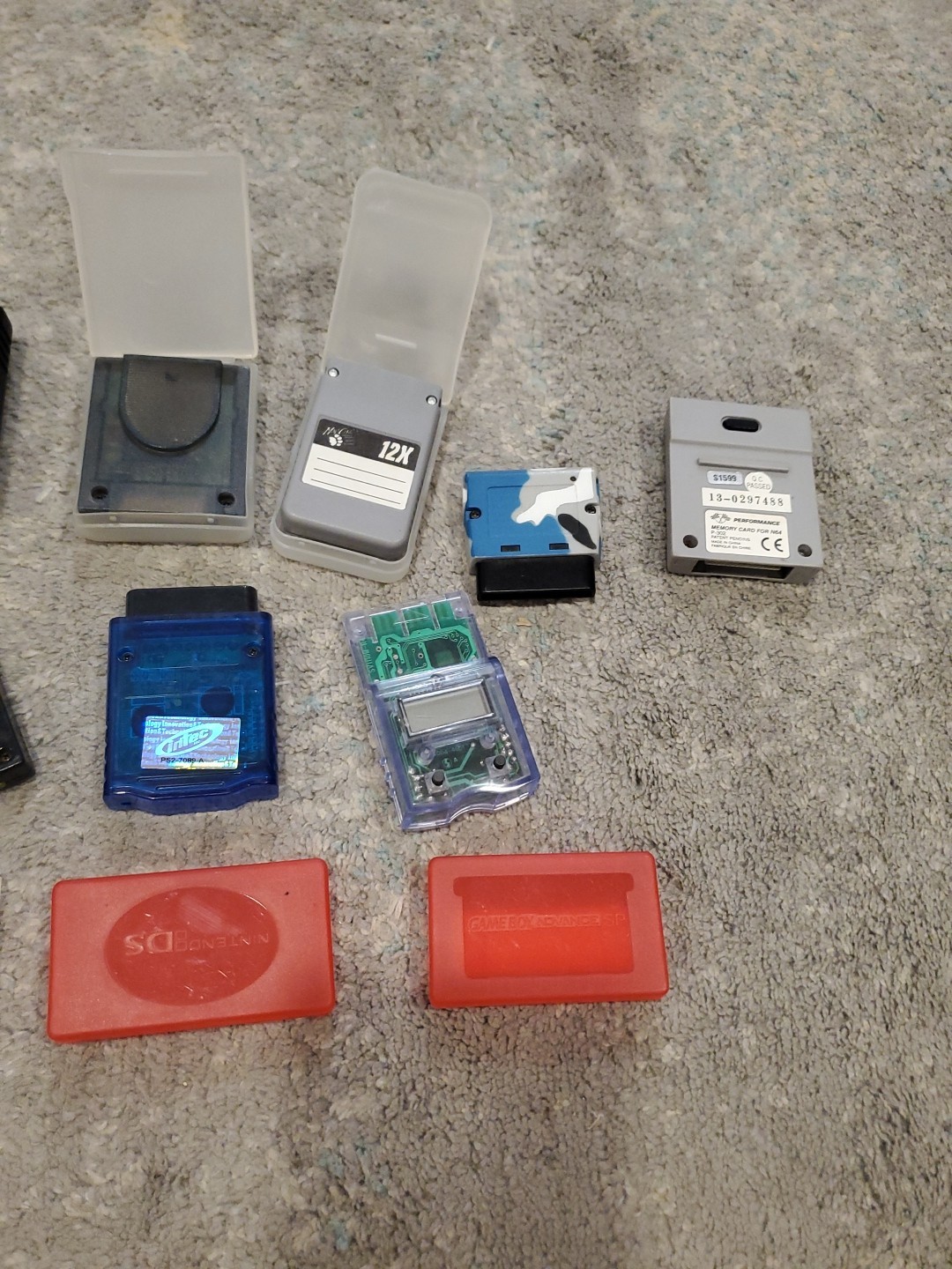 Playstation N64 Memory Card Game Shark Lot With Ds Game Holders UNTESTED