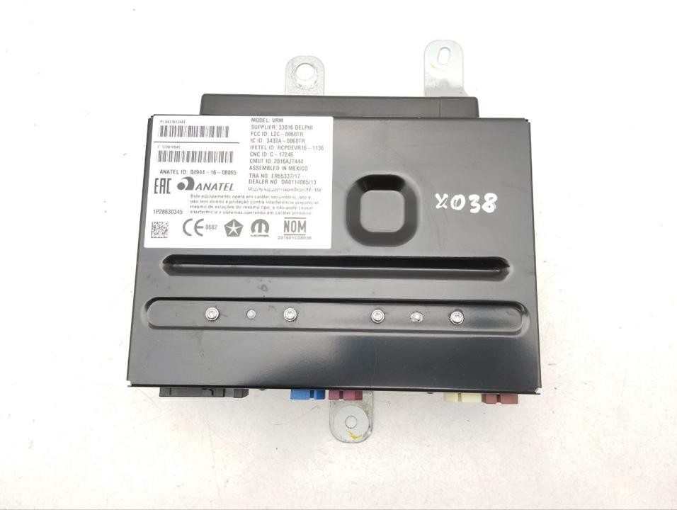 Control unit for camera 68376134AE Chrysler Pacifica 2018