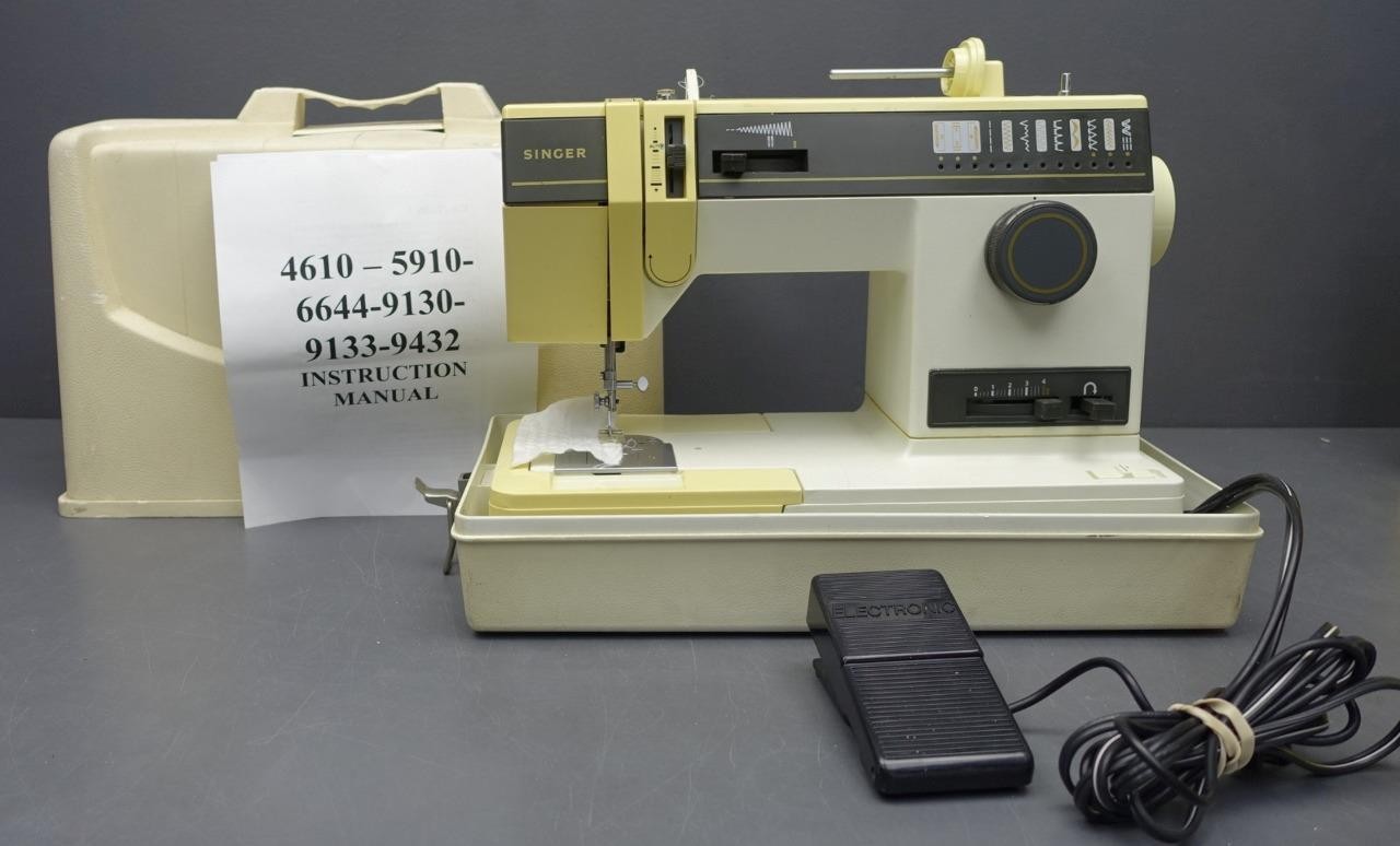 Singer 4610 Portable Electric Sewing Machine w/ Case & Manual Tested/Works