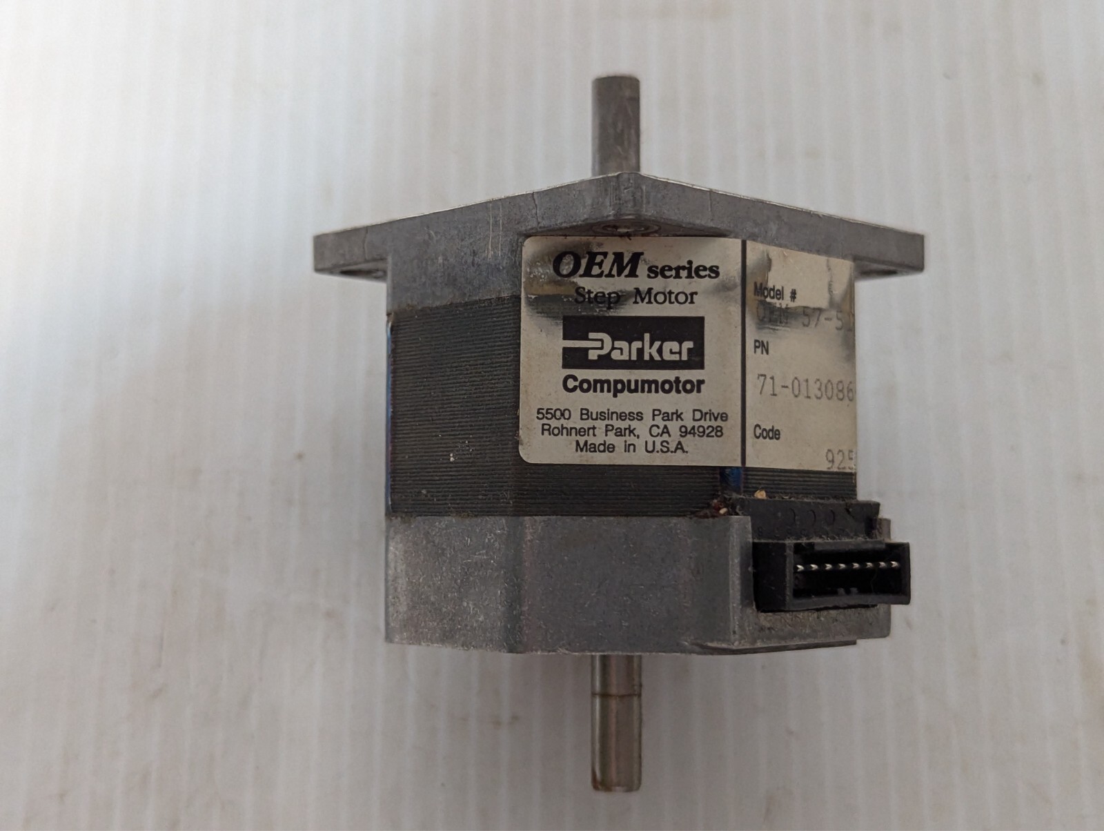 Parker Compumotor OEM 57-51 Double Step Motor, 71-013086-02+Return