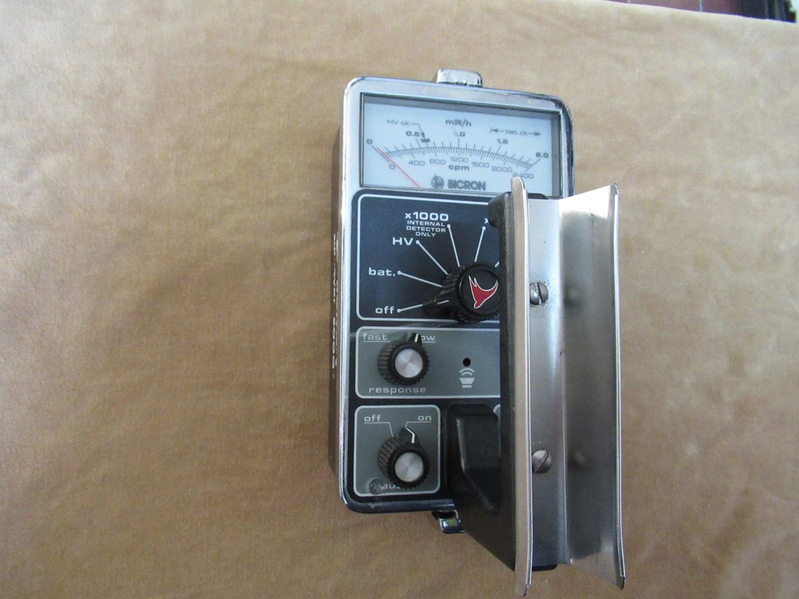 Geiger counter - Geiger counter BICRON Surveyor 2000