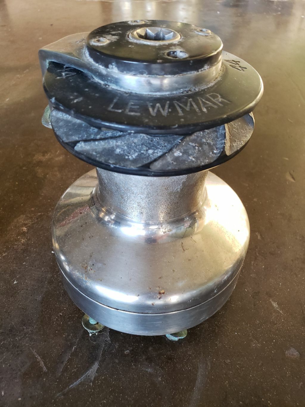 2 matching lewmar 44 2 speed winches