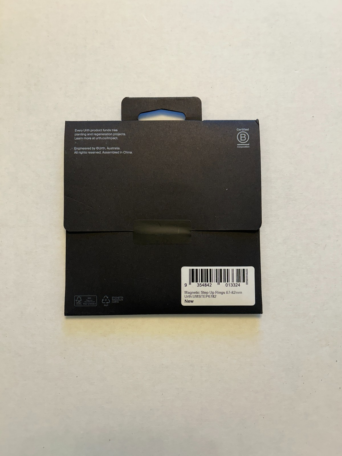 Brand New URTH Magnetic Step Up Ring 067-82