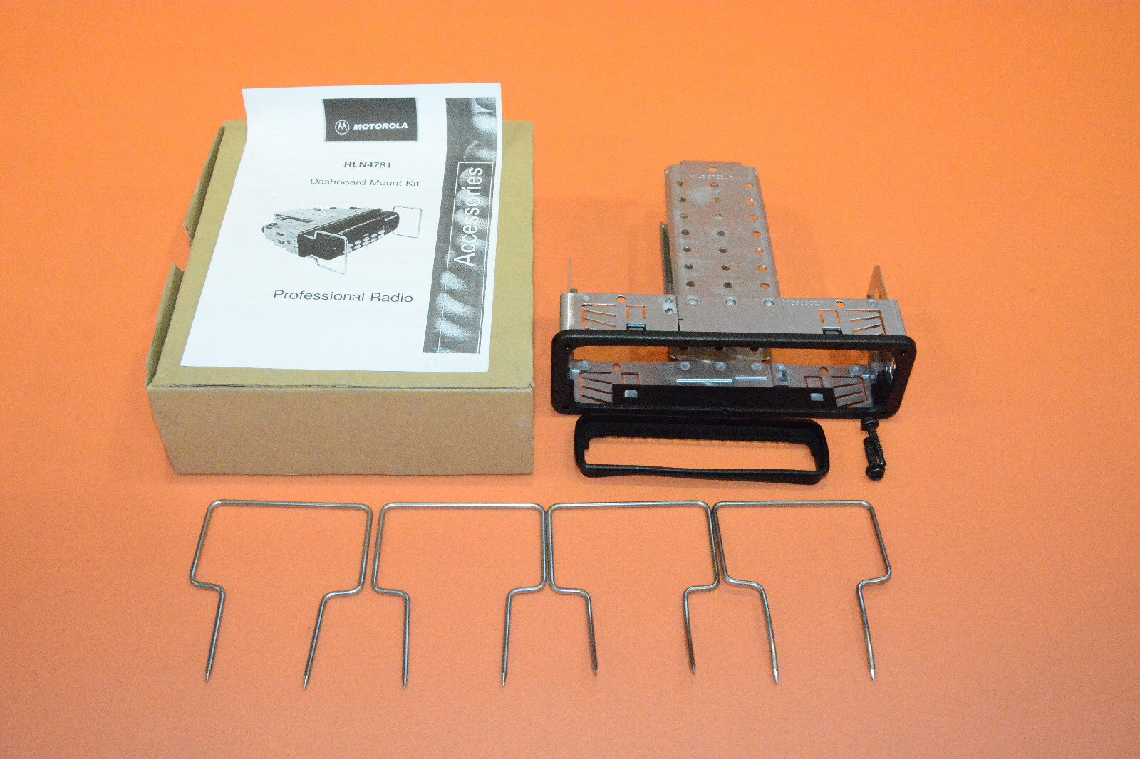 Motorola RLN4781 Dashboard Mount Kit