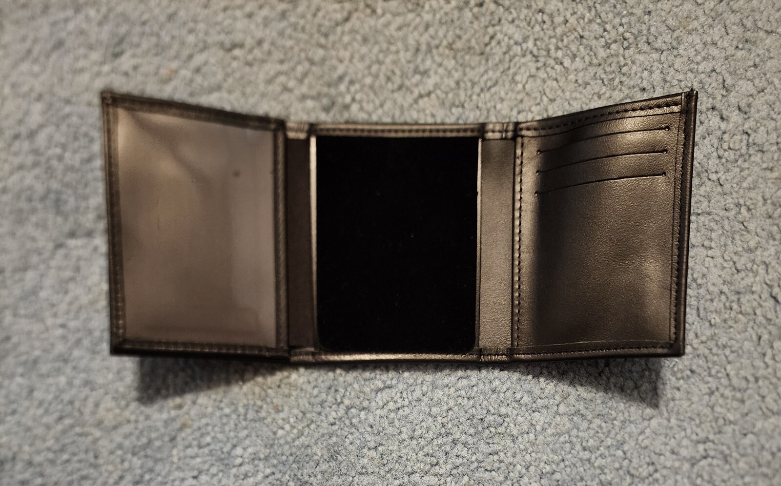 D&K TRI FOLD WALLET FOR MIAMI DADE COUNTY BADGE