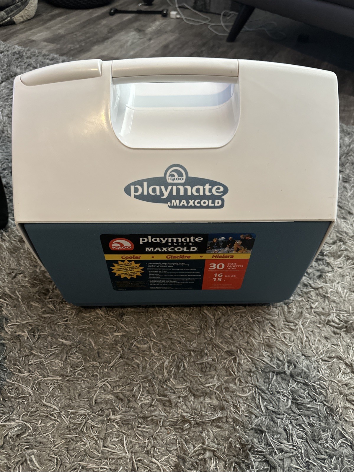 New Igloo Playmate Maxcold Elite 16 Qt 30 Can Cooler Blue Made USA