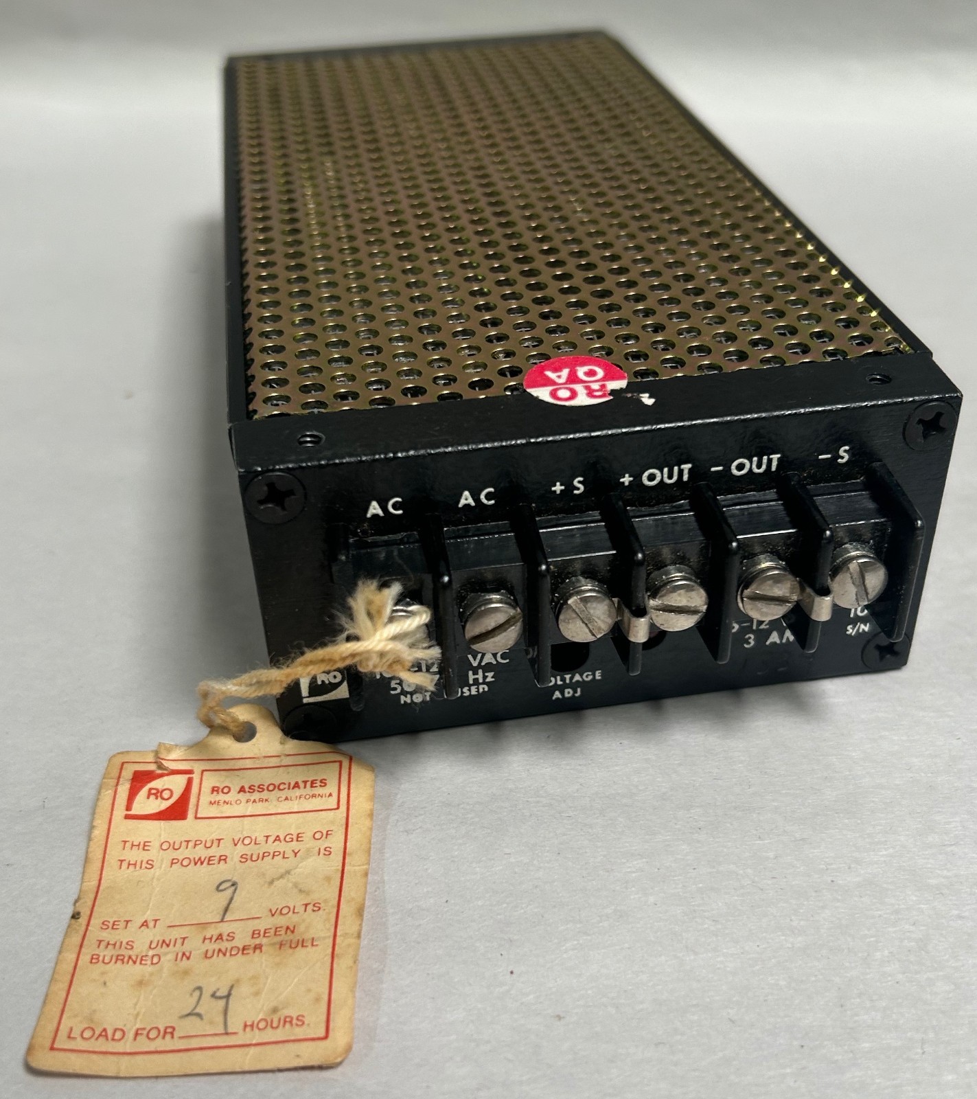 RO Associates Model 108 Electric Power Supply (A10)