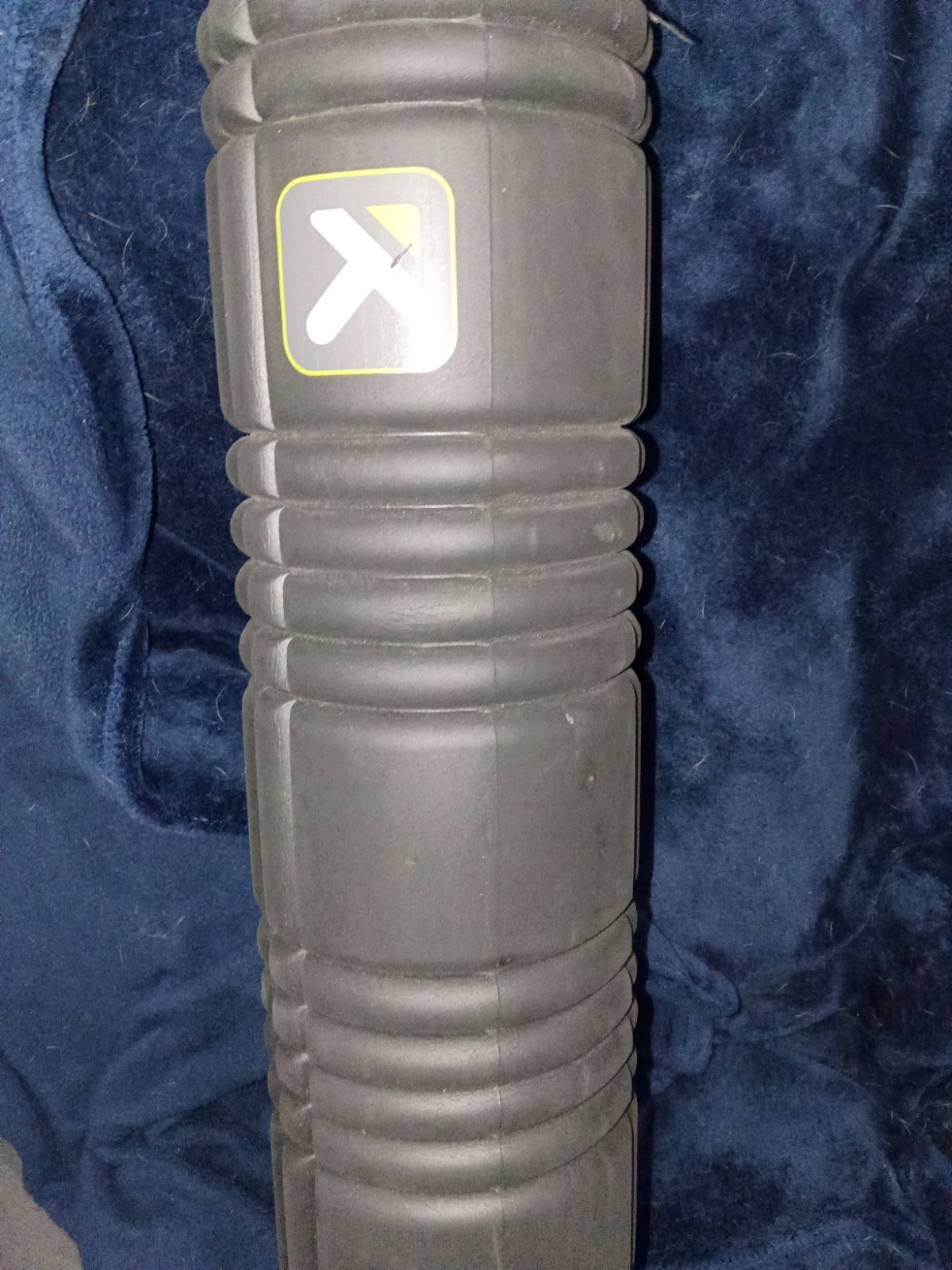 TRIGGERPOINT The GRID Hollow Massage Grid Foam Roller 13in Black/Green