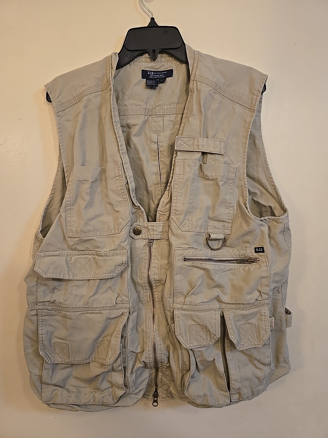 5.11 Tactical Vest Mens Large 80001 Hunting Cargo Utility Beige Tactical Vest