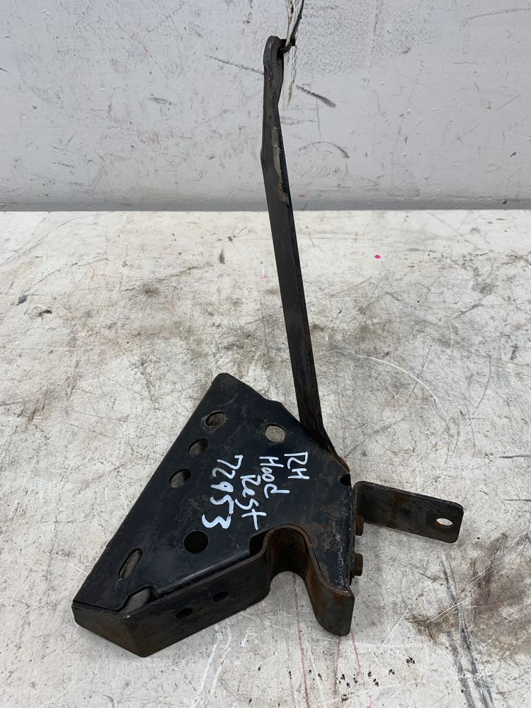 1996 Freightliner FL70 Hood Rest (638-10485)