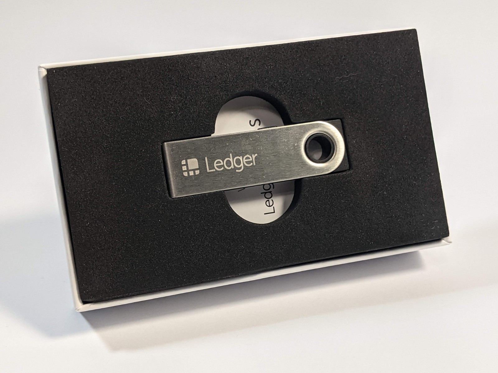 Ledger Nano S Cryptocurrency Hardware Wallet