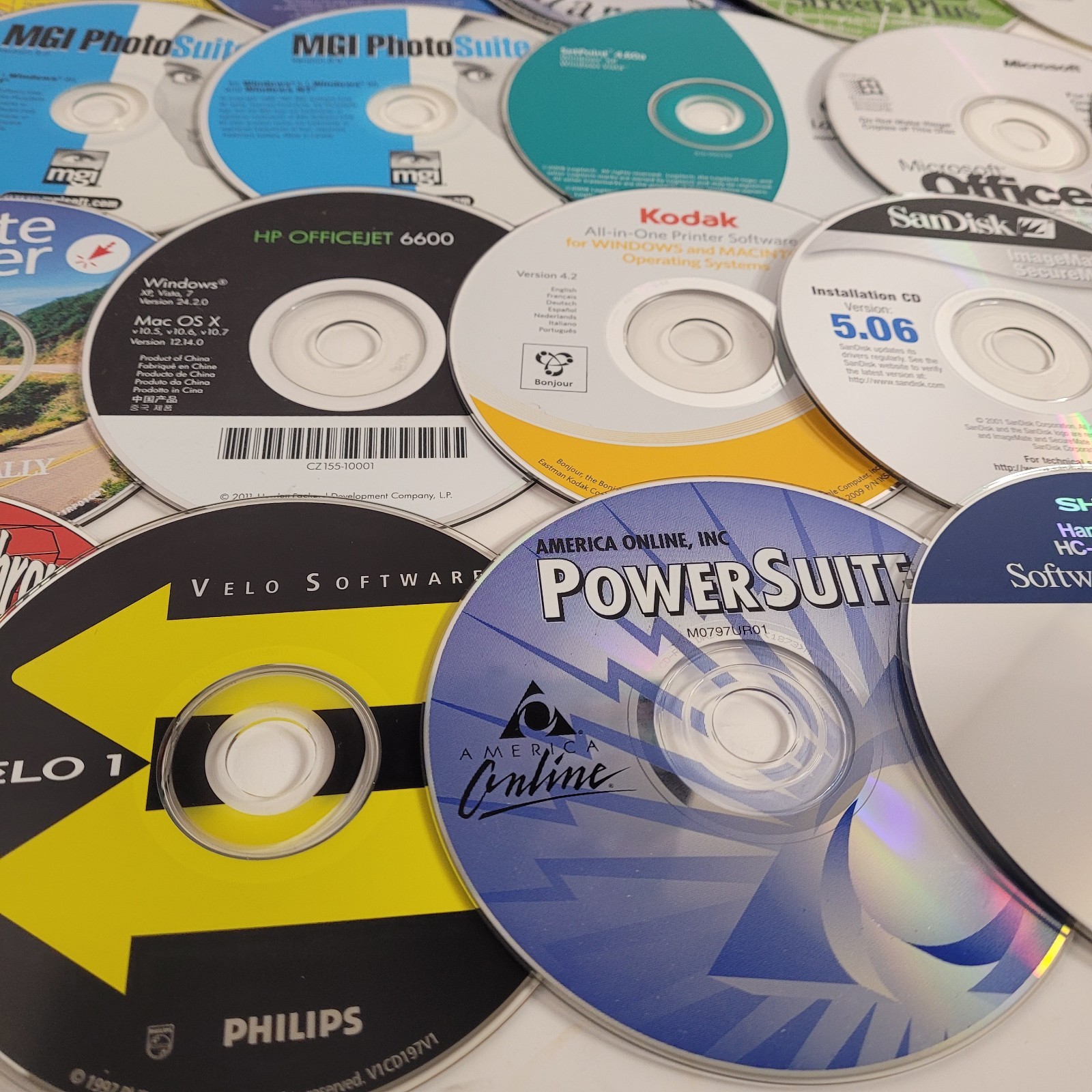 PC Software and Installation Media Lot Microsoft Windows, Family Tree 37 Discs