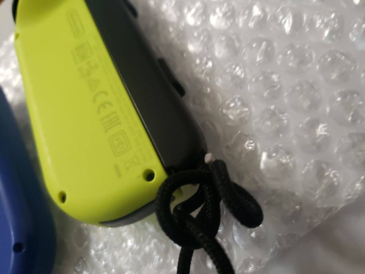Nintendo Joy-Con (L/R) Wireless Controllers Switch - Blue/Neon Yellow, VG REFURB