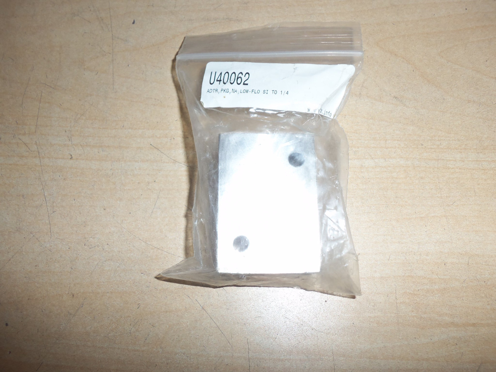 NEW IFM U40062 LOW FLOW ADAPTOR BLOCK SS G1/4-1/4" NPT