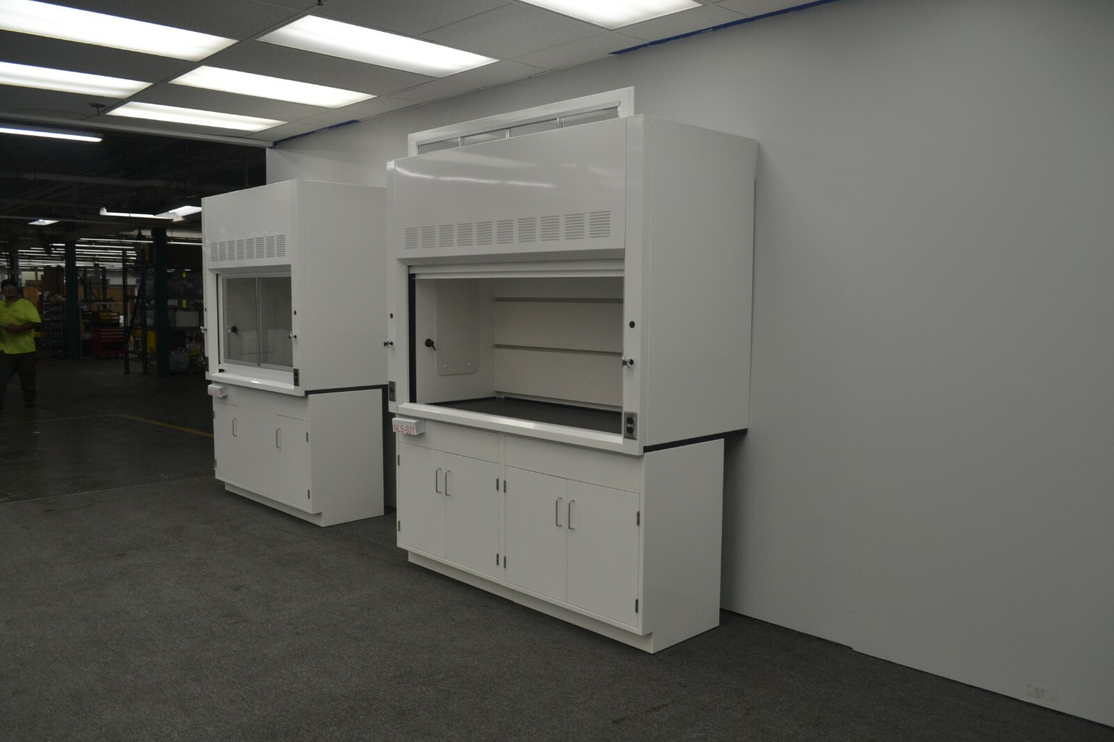 Laboratory 6' Fume Hood Enclosure w/ General Storage / E2-019