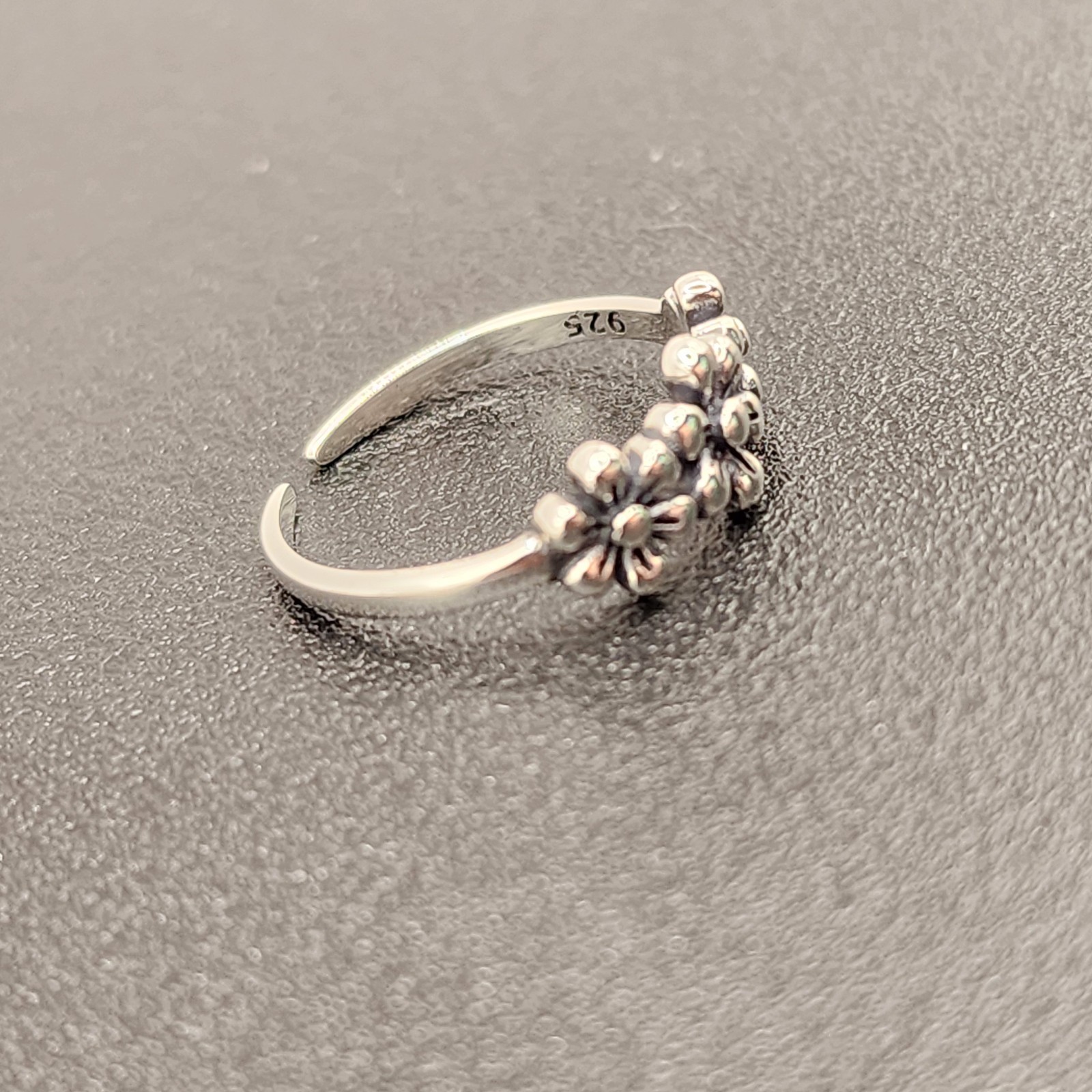 925 NEW Sterling Silver TOE Ring FLOWERS 5mm