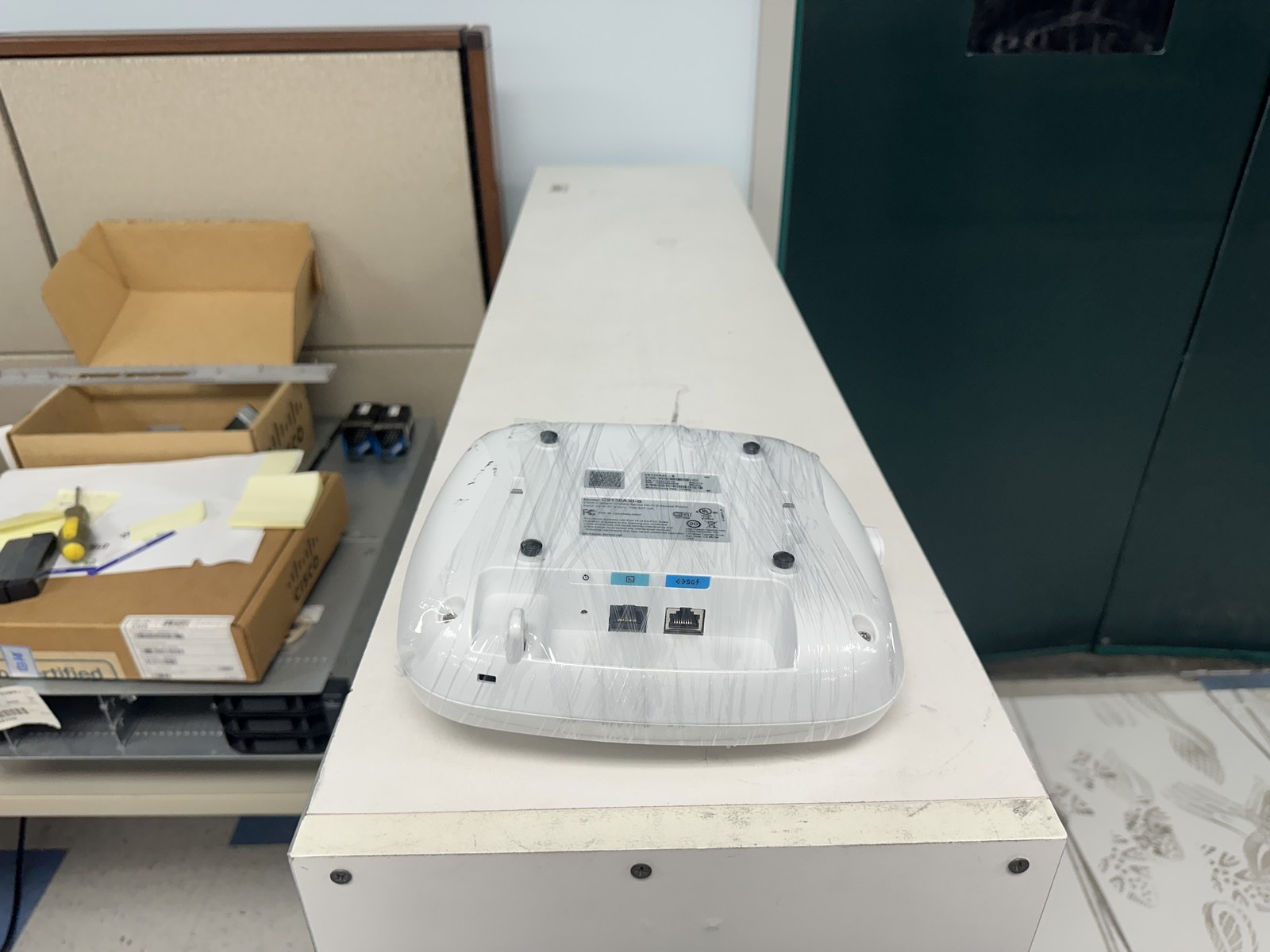 Cisco C9130AXI-B Catalyst 9130AX Access Point