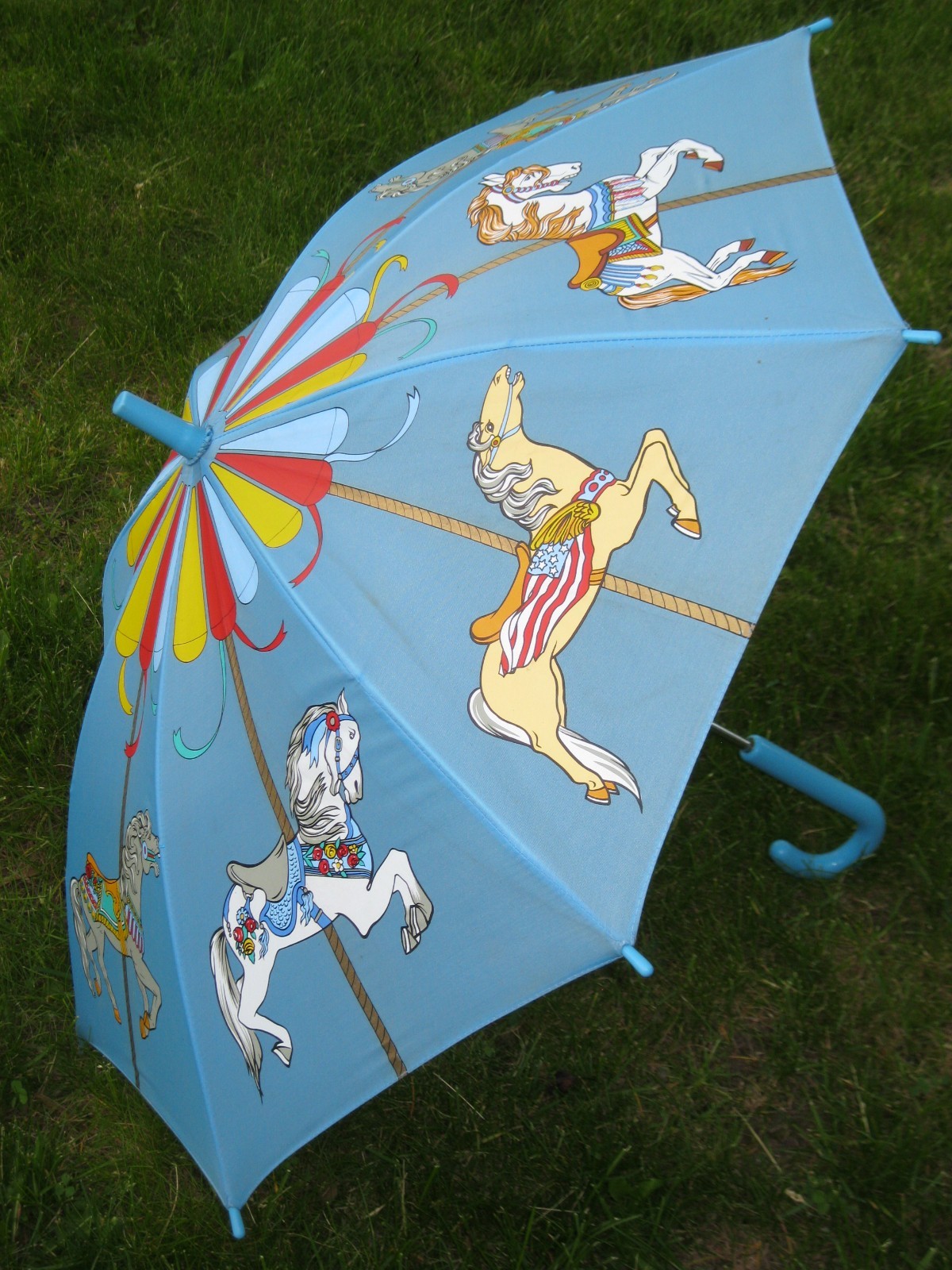 VINTAGE 1980's Shaw Creations CARROUSEL HORSES Carnival Circus 30" UMBRELLA Blue