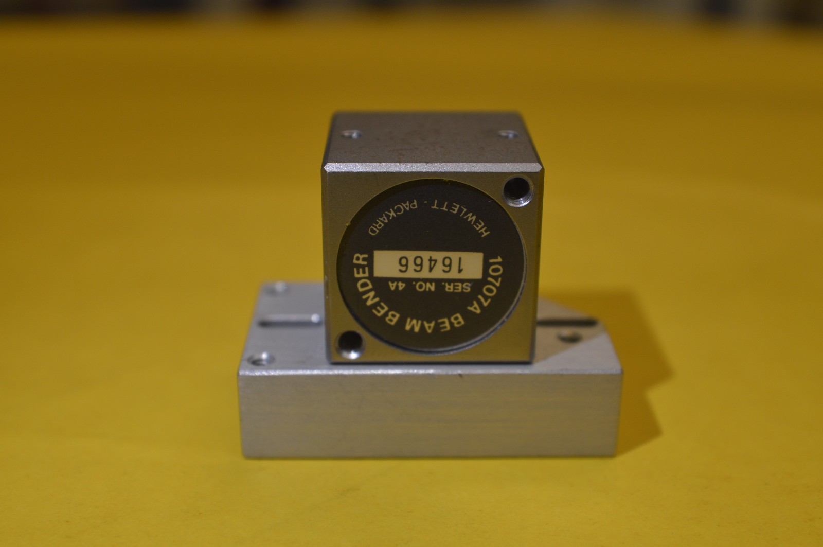 HP Model: 10707A Beam Bender WITH BASE