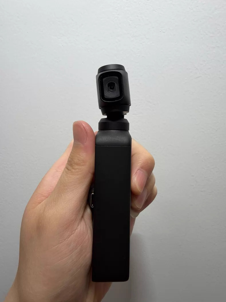 DJI Osmo Pocket 1 Handheld 3-Axis Gimbal Stabilizer First Generation - 95%NEW