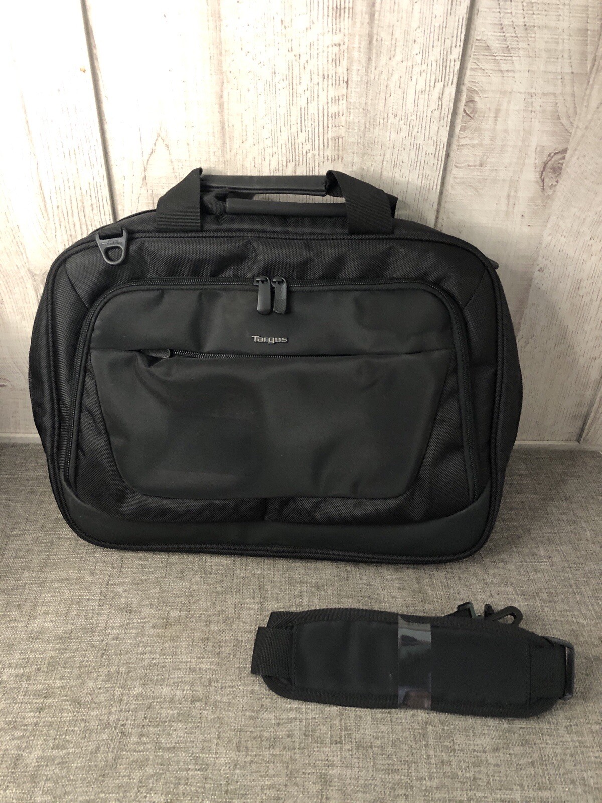 Targus Laptop Case Travel School Zipper Bag Black with Shoulder Strap & Handles