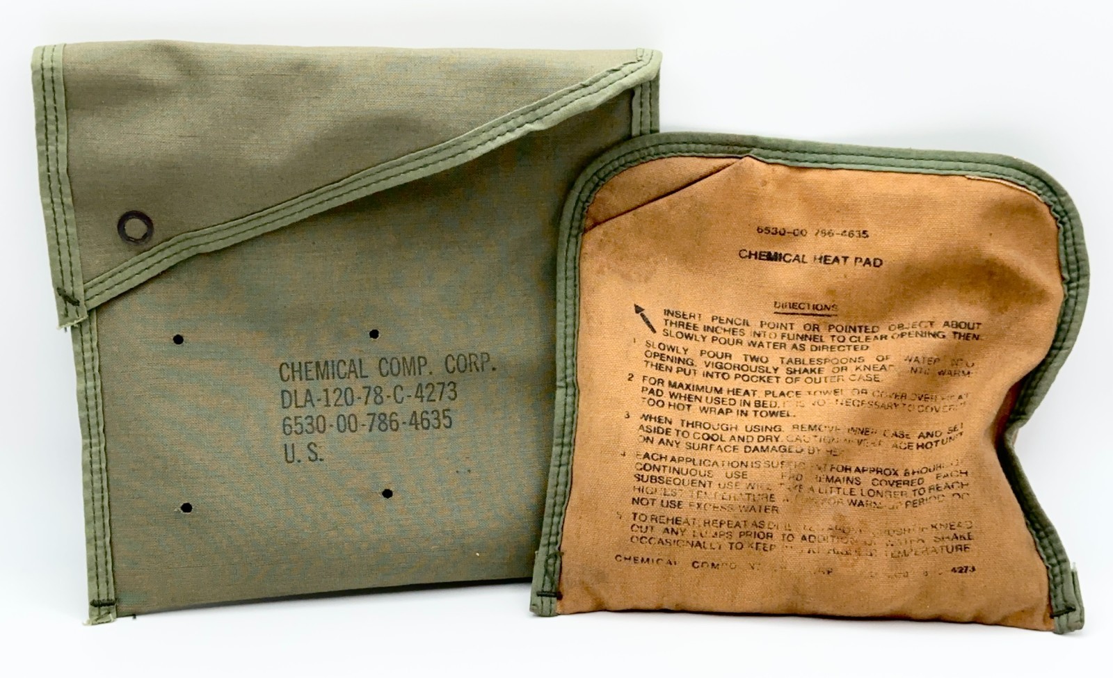 Vintage US Army Chemical Heating Pad w/Pouch Green Military Chemical Comp Corp