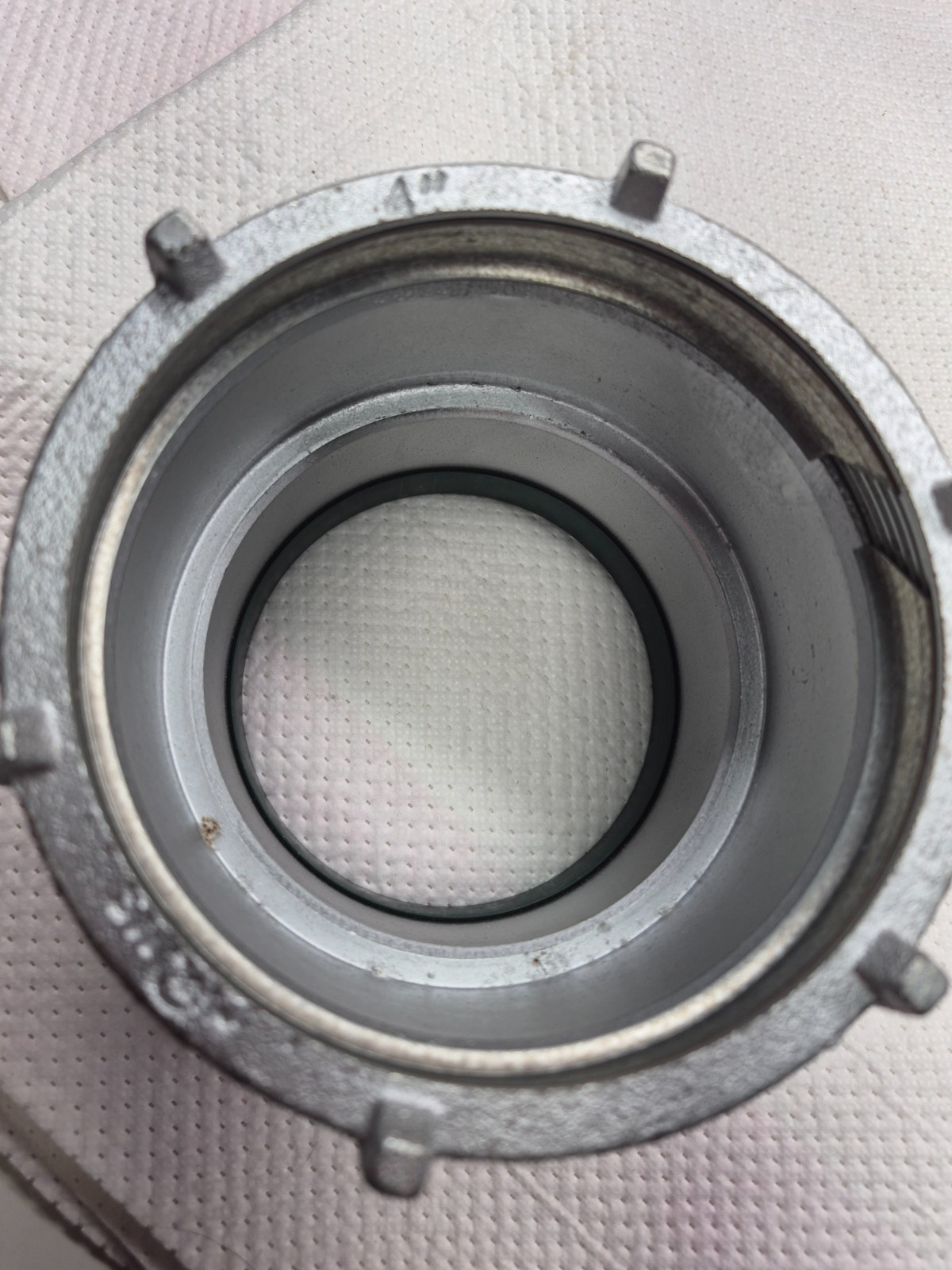 SOUTHWIRE MNT-2759-B, 4" Rigid/IMC Threadless Compression Conduit Connector