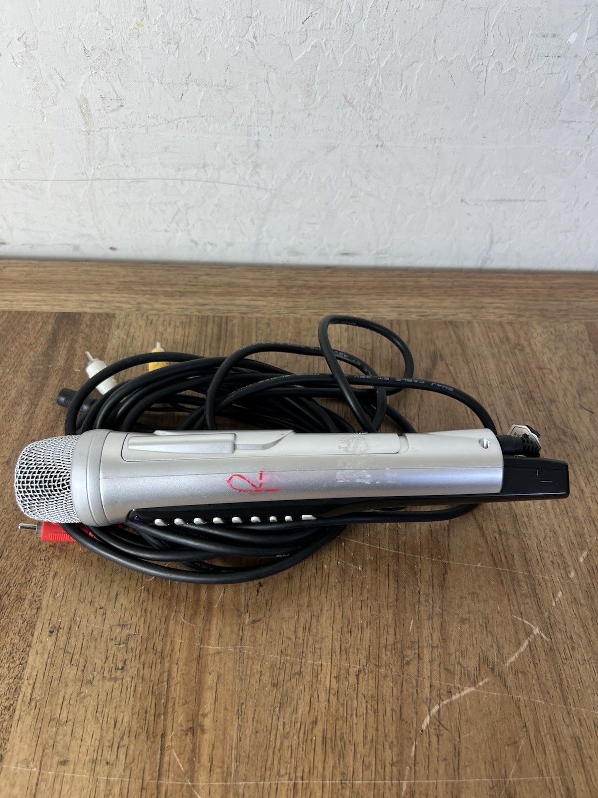 MagicSing ET9K Microphone Magic Sing Wired Karaoke Mic No charging cable