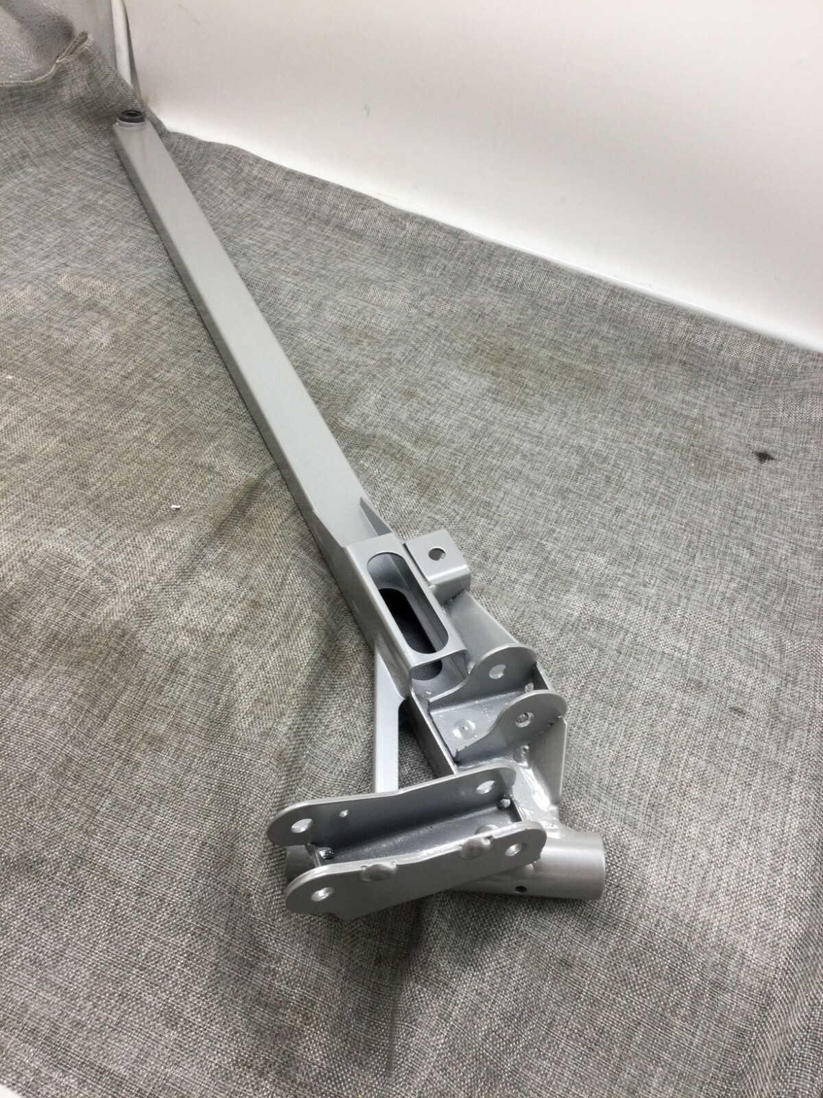 Polaris RMK 500 2002 New OEM Trailing Arm RH 1822518-244