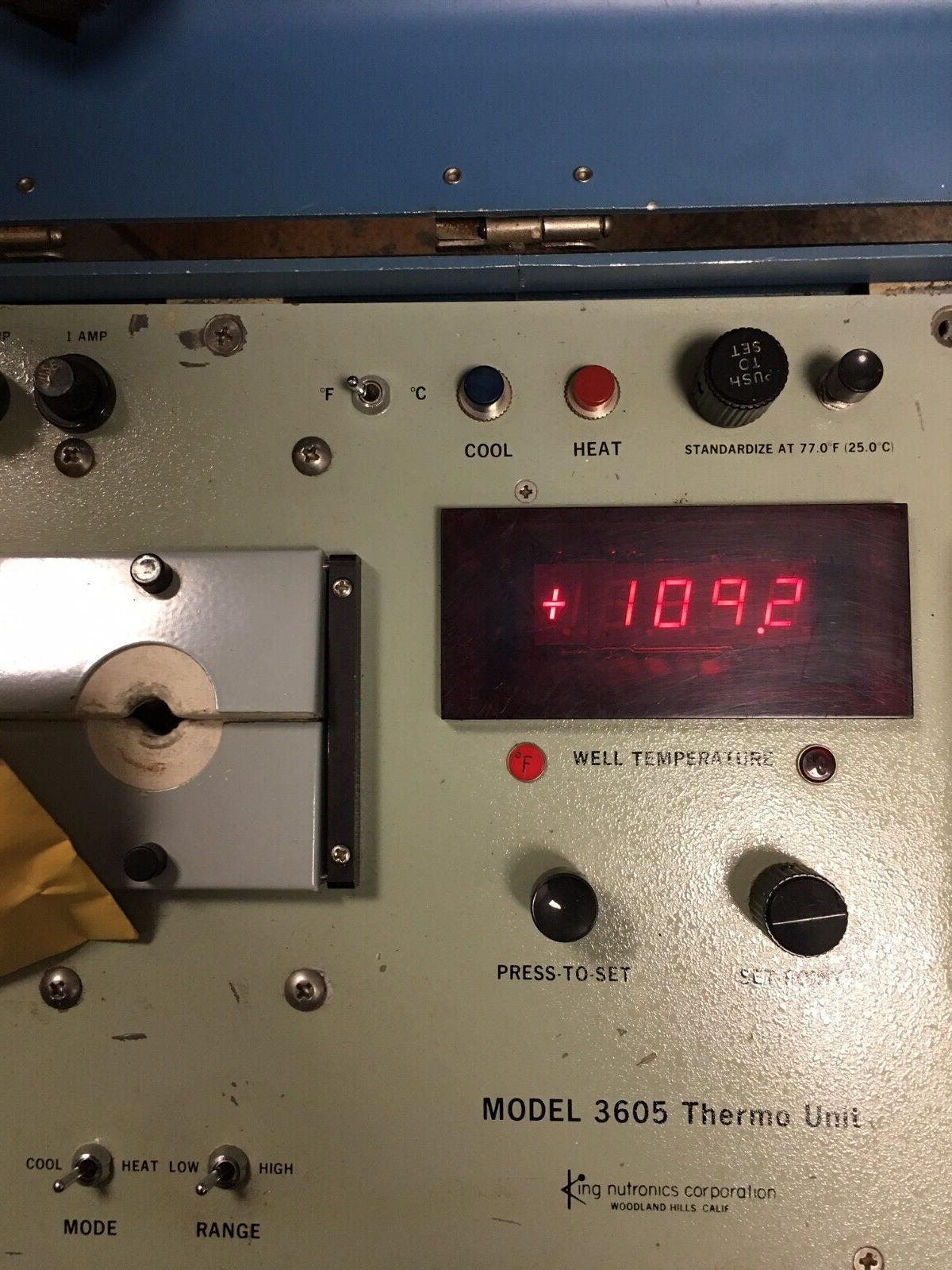 King Nutronics 3605 Thermo/Dry-Well Temperature Calibrator (TESTED TO POWER ON)