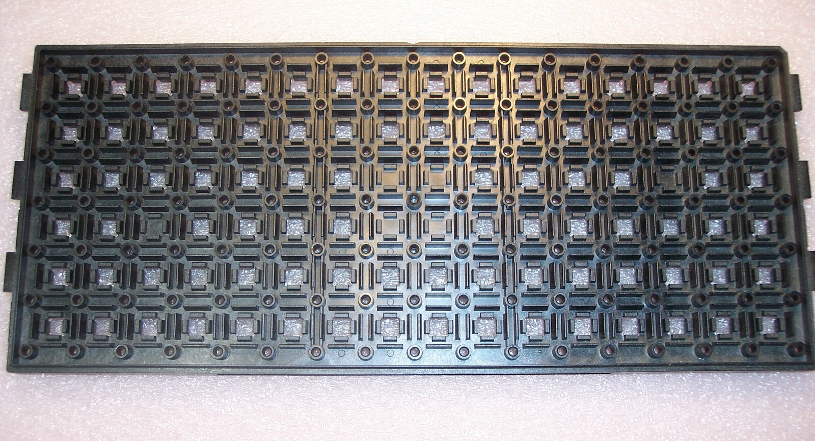 LOT OF (3) MQFP 10x10 CLOSED  INTEGRATED CIRCUIT TRAYS (6x16) 21001-294 3M