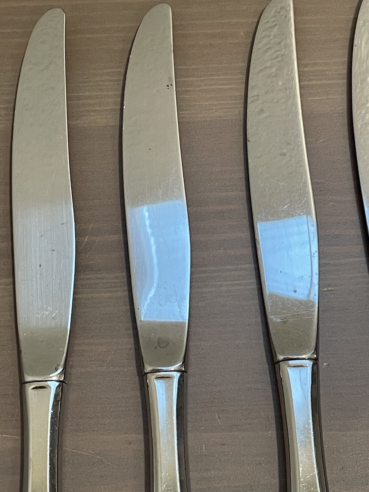 5 Oneida Community Stainless SPRING ROSE Dinner Knives 9”