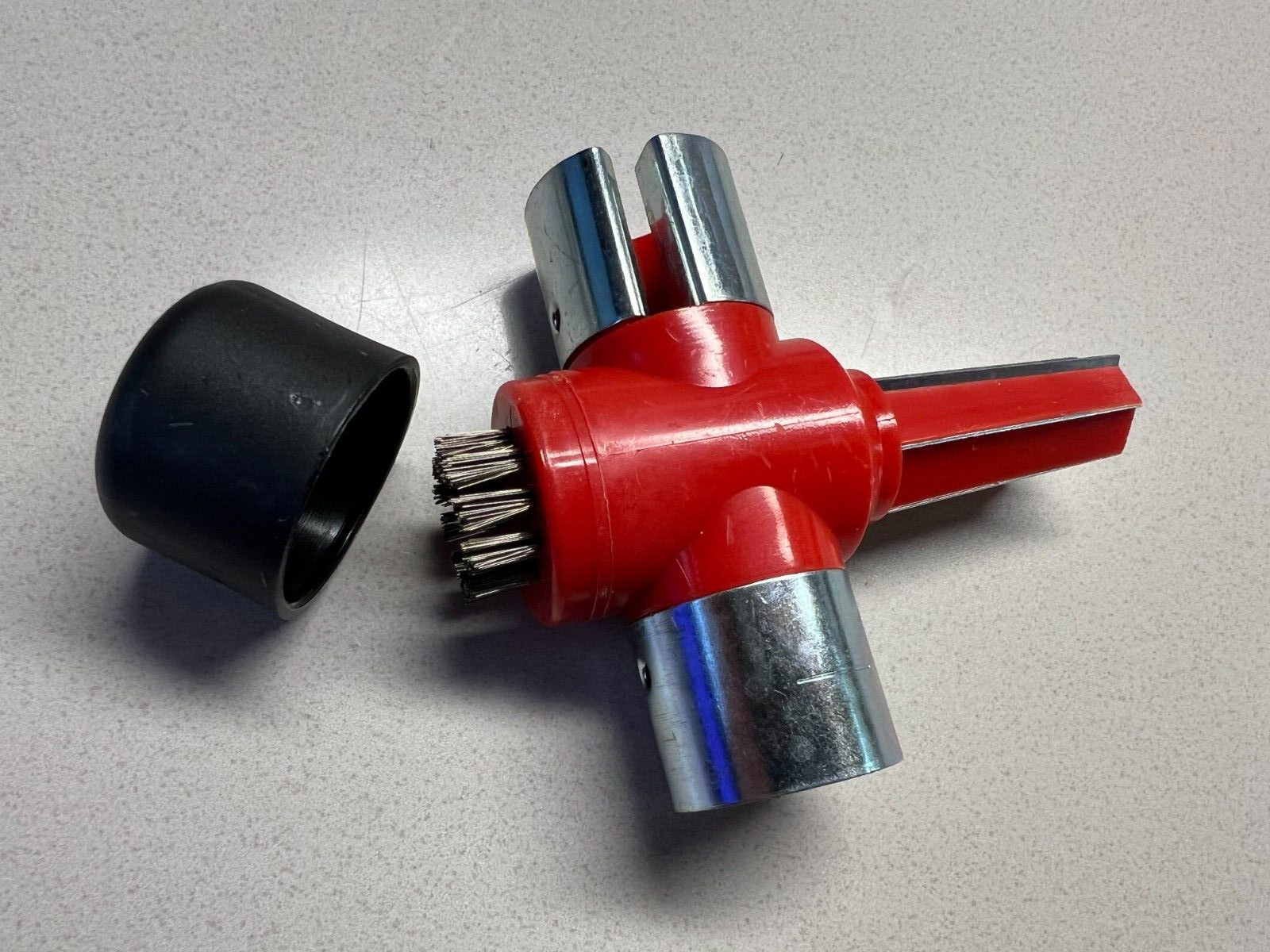 Battery Post and terminal cleaner, Plastic, Red