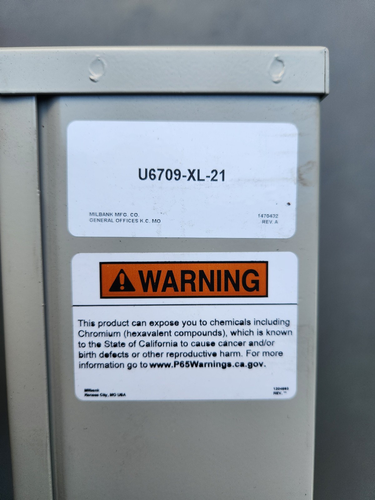 Milbank UC6079-XL-21 Pre-Wired Ringless