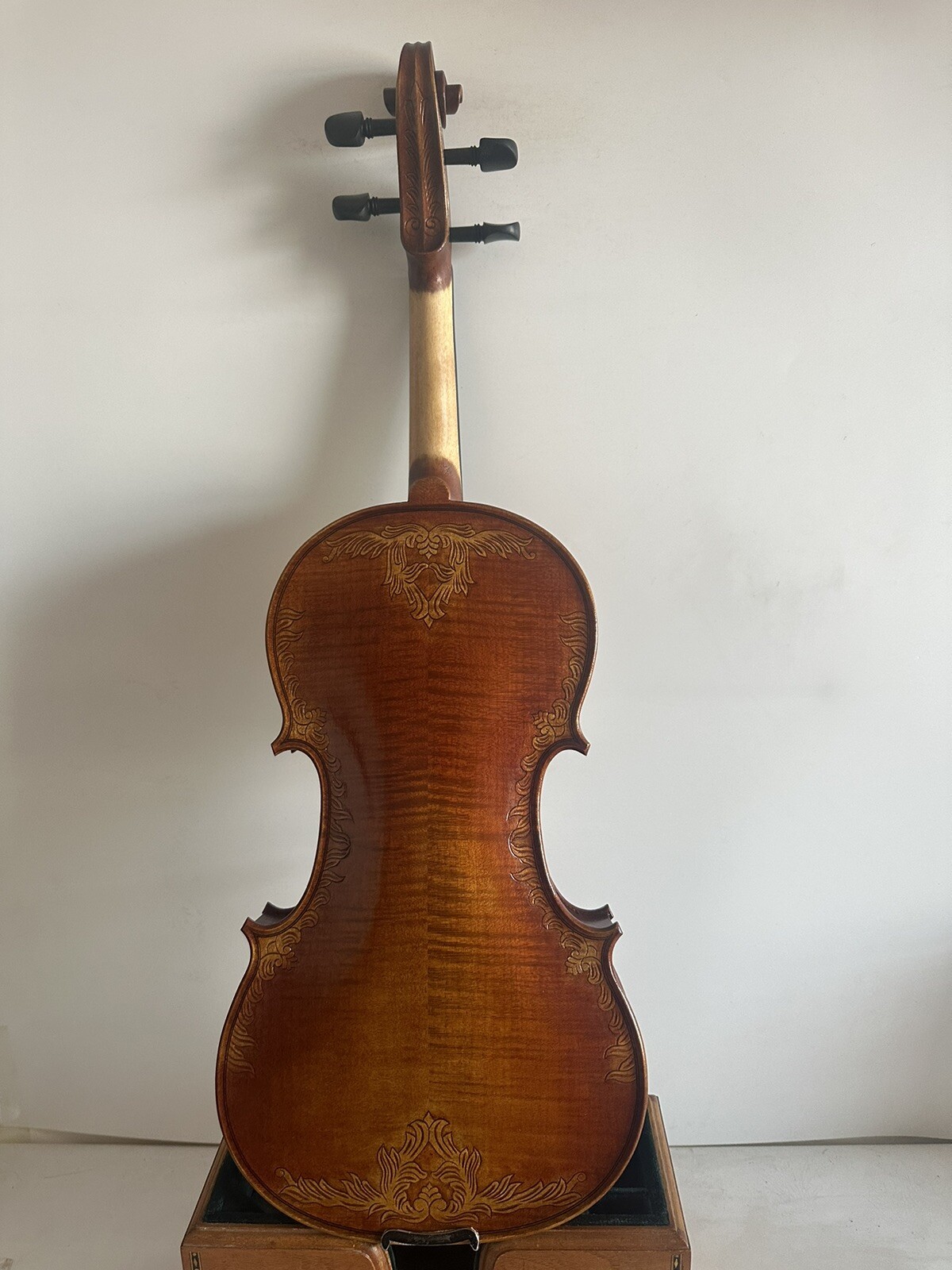 New 4/4 violin Stradi model flamed maple back spruce top hand carved 0049