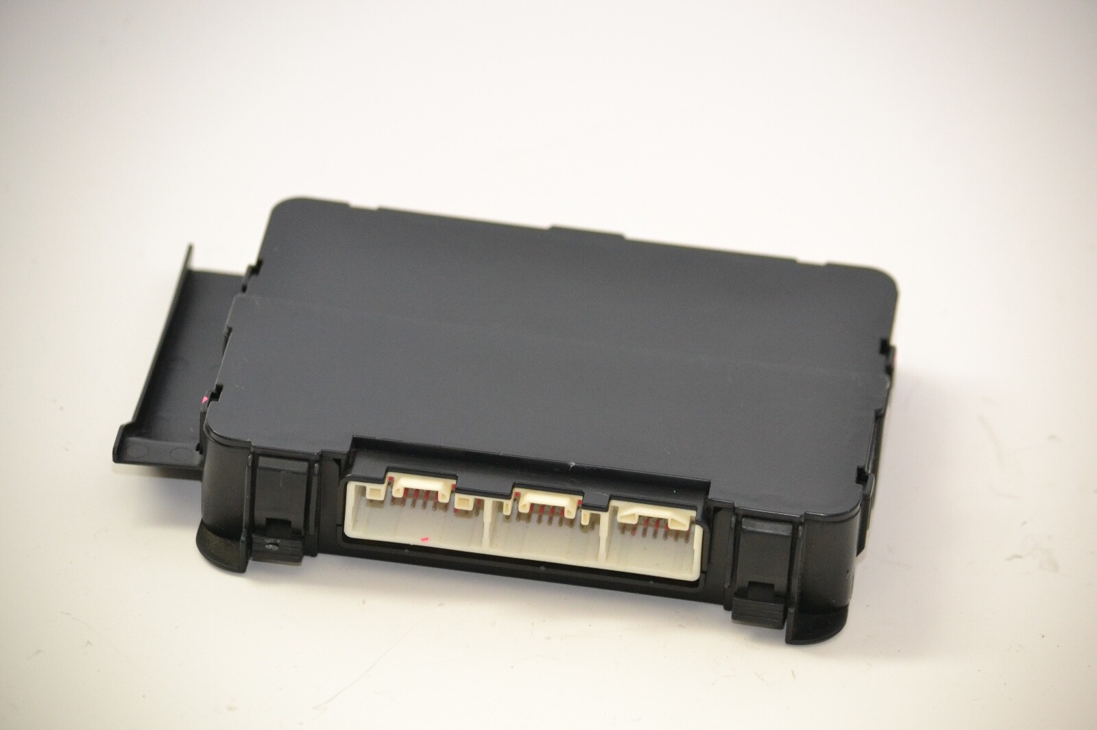1999-2003 LEXUS LX470 CONTROLLER JUNCTION INSTRUMENT MODULE COMPUTER OEM