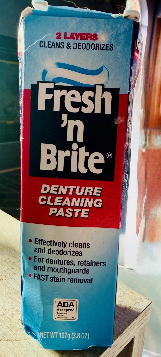 Fresh N Brite Denture Cleaning Paste 3.8oz~New (Box Damage)