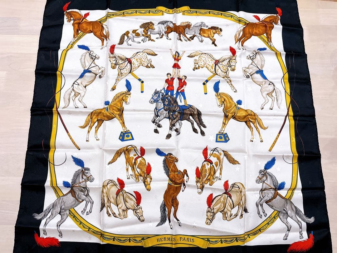 Hermes Carre 90 EN PISTE Silk Square Scarf 35.4in Circus Motif w/Box Unused JPN