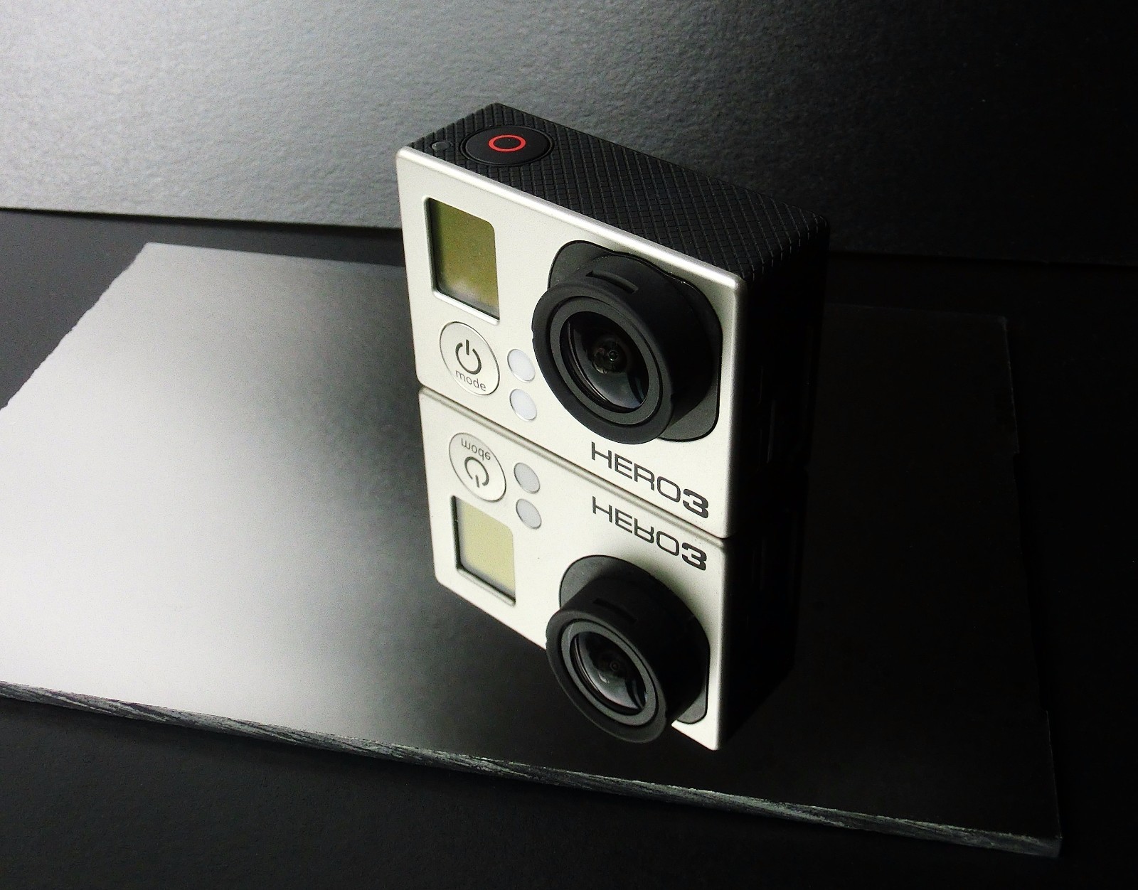 Cell Phone Hidden Camera,Turn Your iPhone Into a Spy Camera! One/Two Way Mirror!