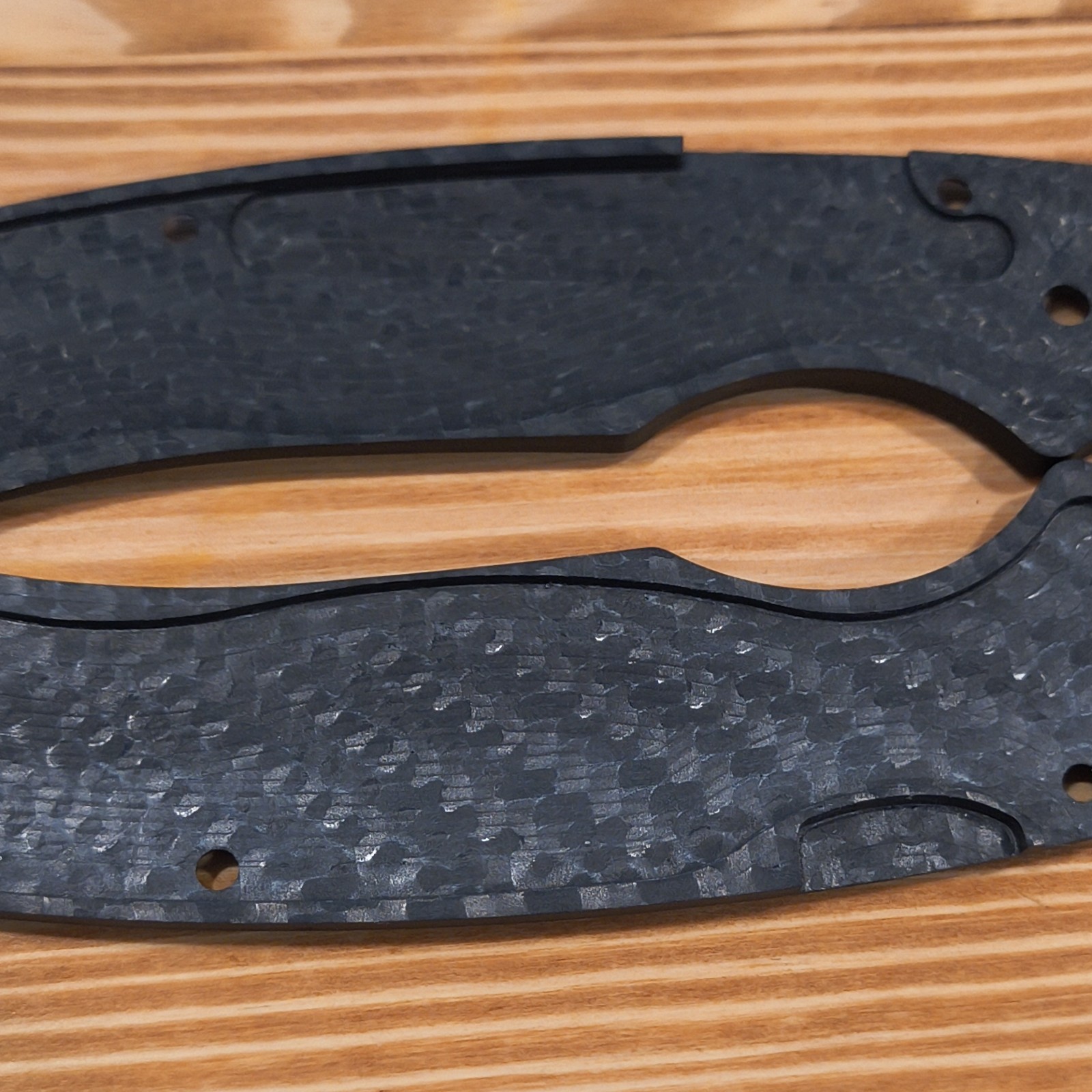 Paramilitary2 Black Carbon Fiber Knife Handle Scales Pair, Handle Scale