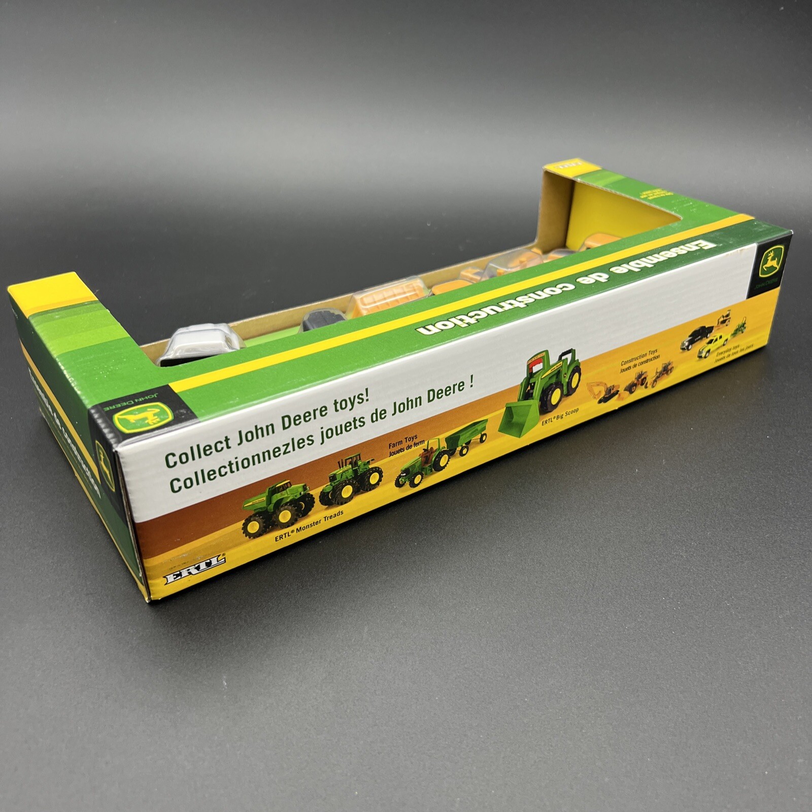 2009 Ertl John Deere 5-piece Construction Set