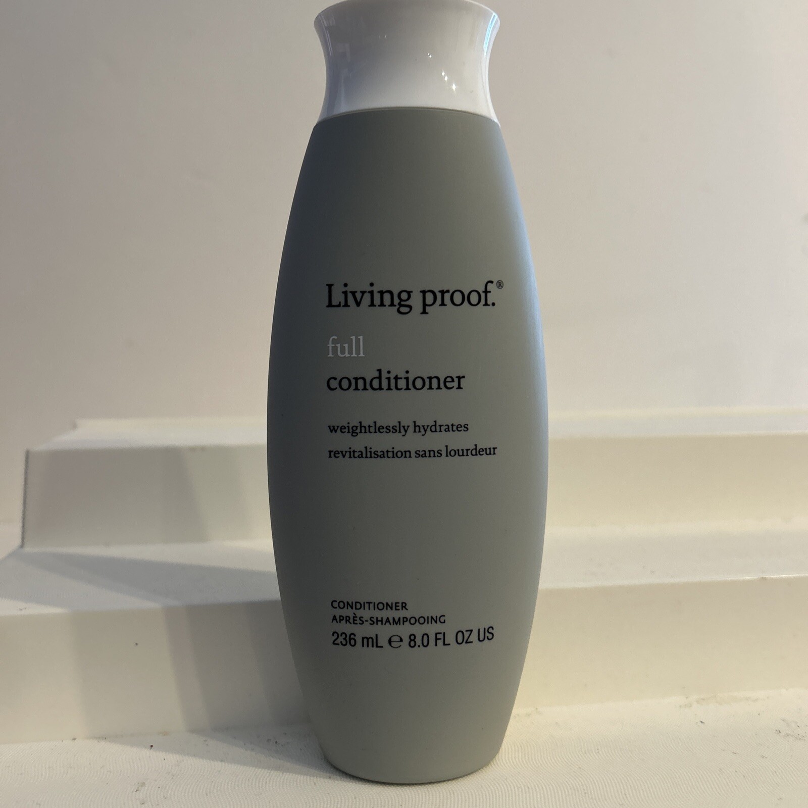 Living Proof Full Conditioner 8 oz / 236 ml NEW WEIGHTLESSLY HYDRATES