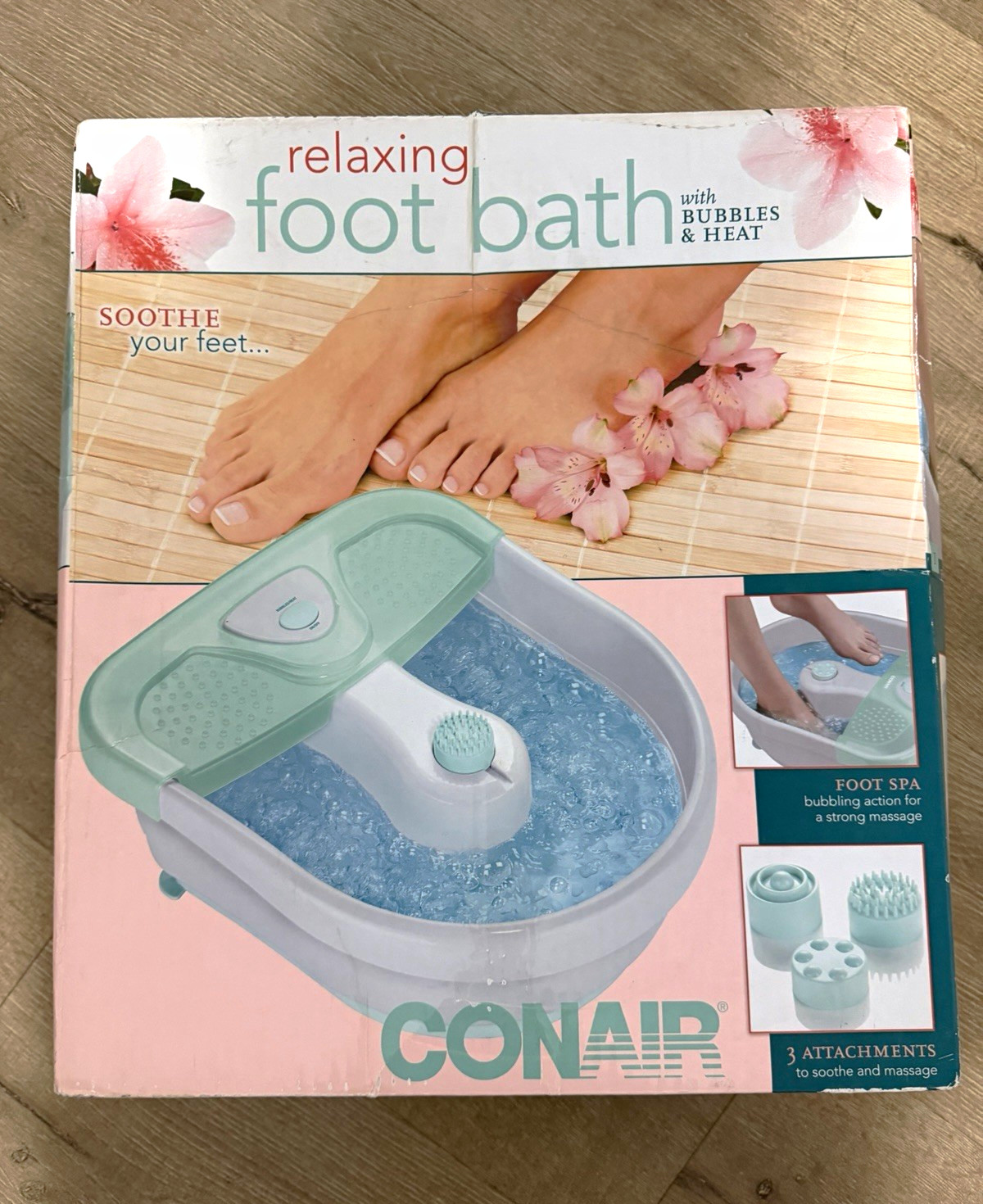 Conair FB27 Foot Bath Spa Heat & Bubbles w/ 3 Attachments White/Green