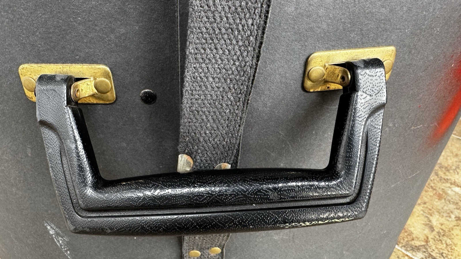 Vintage 20” Fiber Drum Case