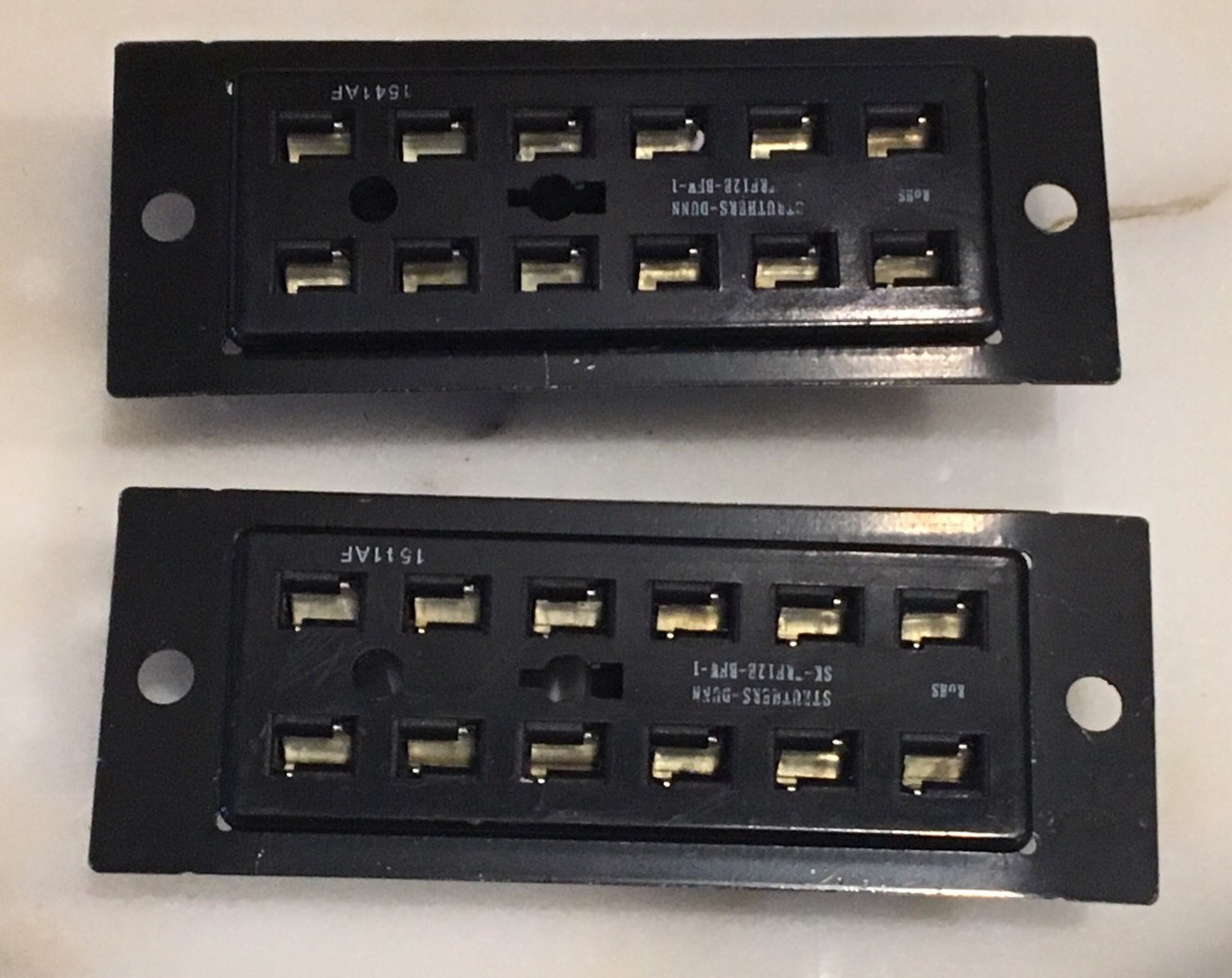 2 Struthers-Dunn SK-TRF12E-BFW-1 Traffic Cabinet Relay Socket 12 Pin 250V 15A