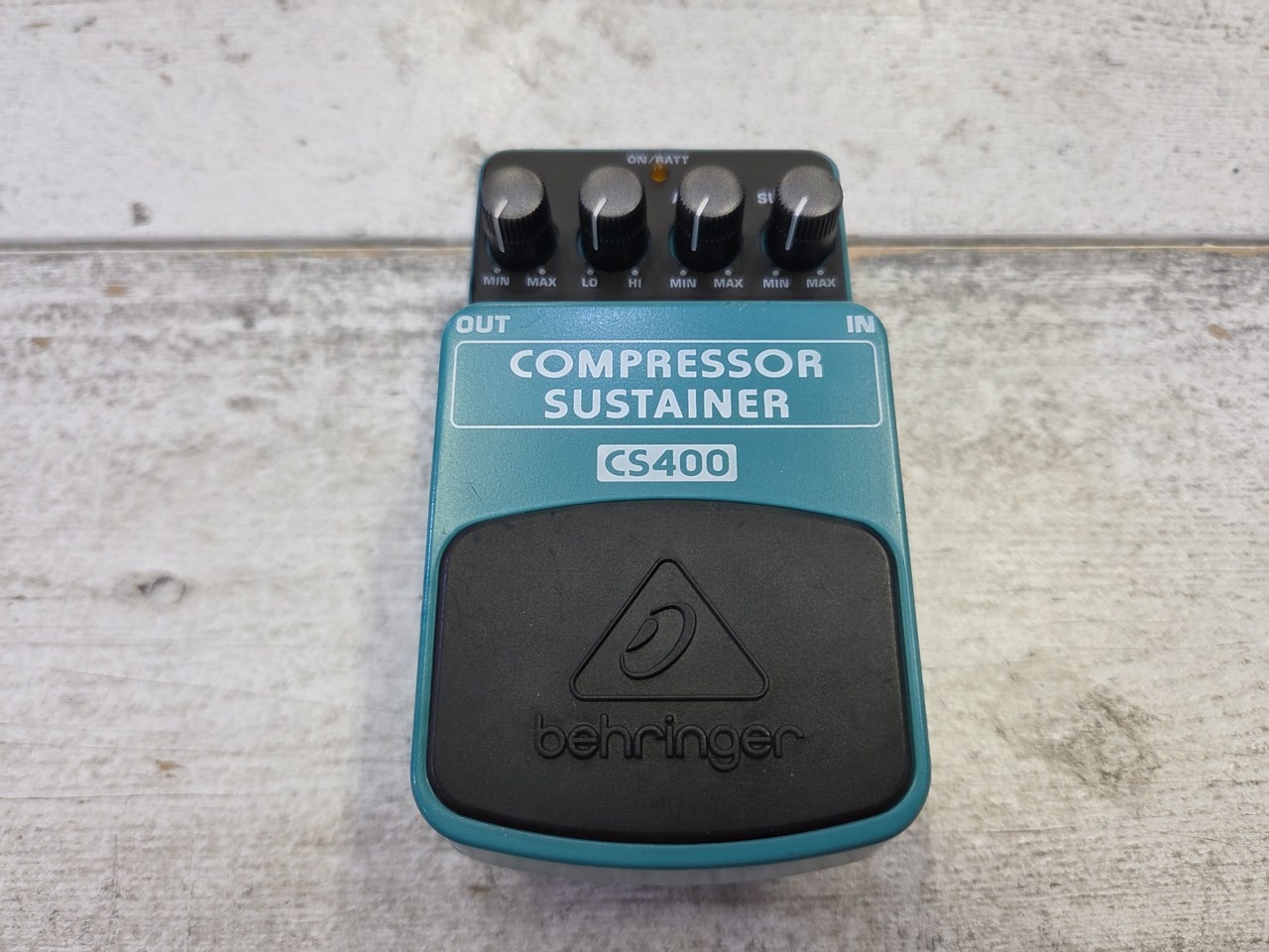 Behringer Cs400