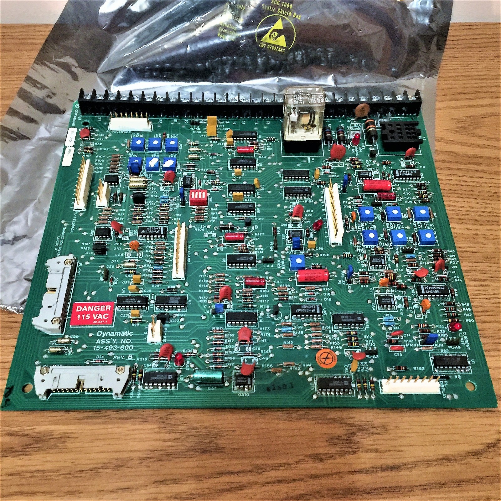 EATON DYNAMATIC 15-493-600 REV B TRANSISTOR INVERTER BOARD