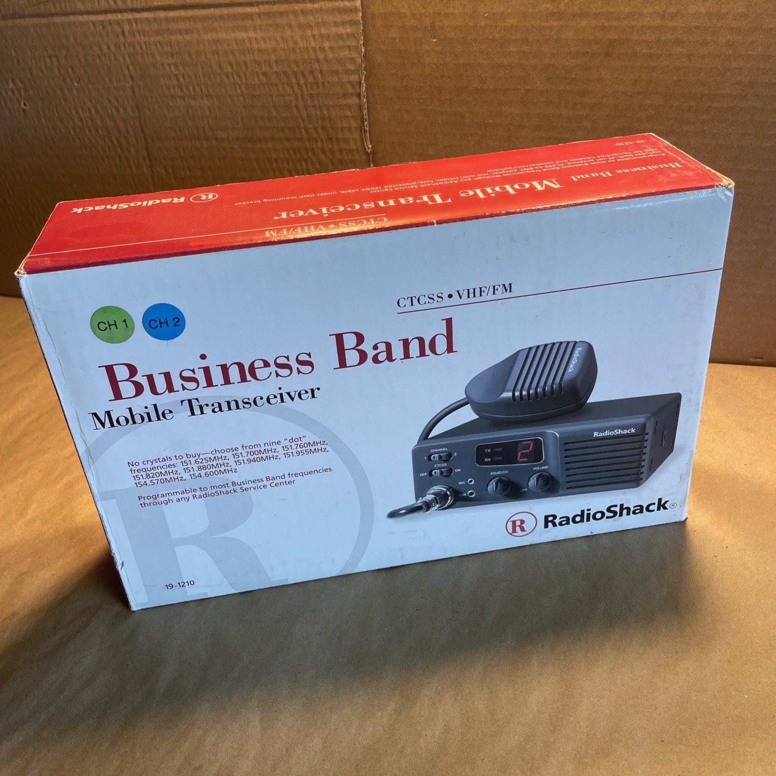 NEW Radio Shack 19-1210 Business Band Mobile Transceiver VHF-FM 2 Channel NO MIC